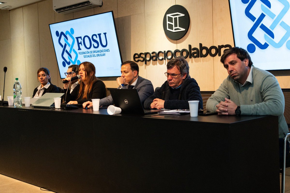 pabloabdala66's tweet photo. El martes pasado se constituyó la  Federación de Organizaciones Sociales del Uruguay (FOSU), que nuclea a un número importante y representativo de instituciones que cumplen actividades sociales por convenio con el estado. Allí estuvimos. 
En buena medida -quedó claro- dicha creación obedeció a la necesidad de enfrentar una realidad coyuntural compleja. Las organizaciones están teniendo dificultades en sus relaciones con el @midesuy,muy especialmente.