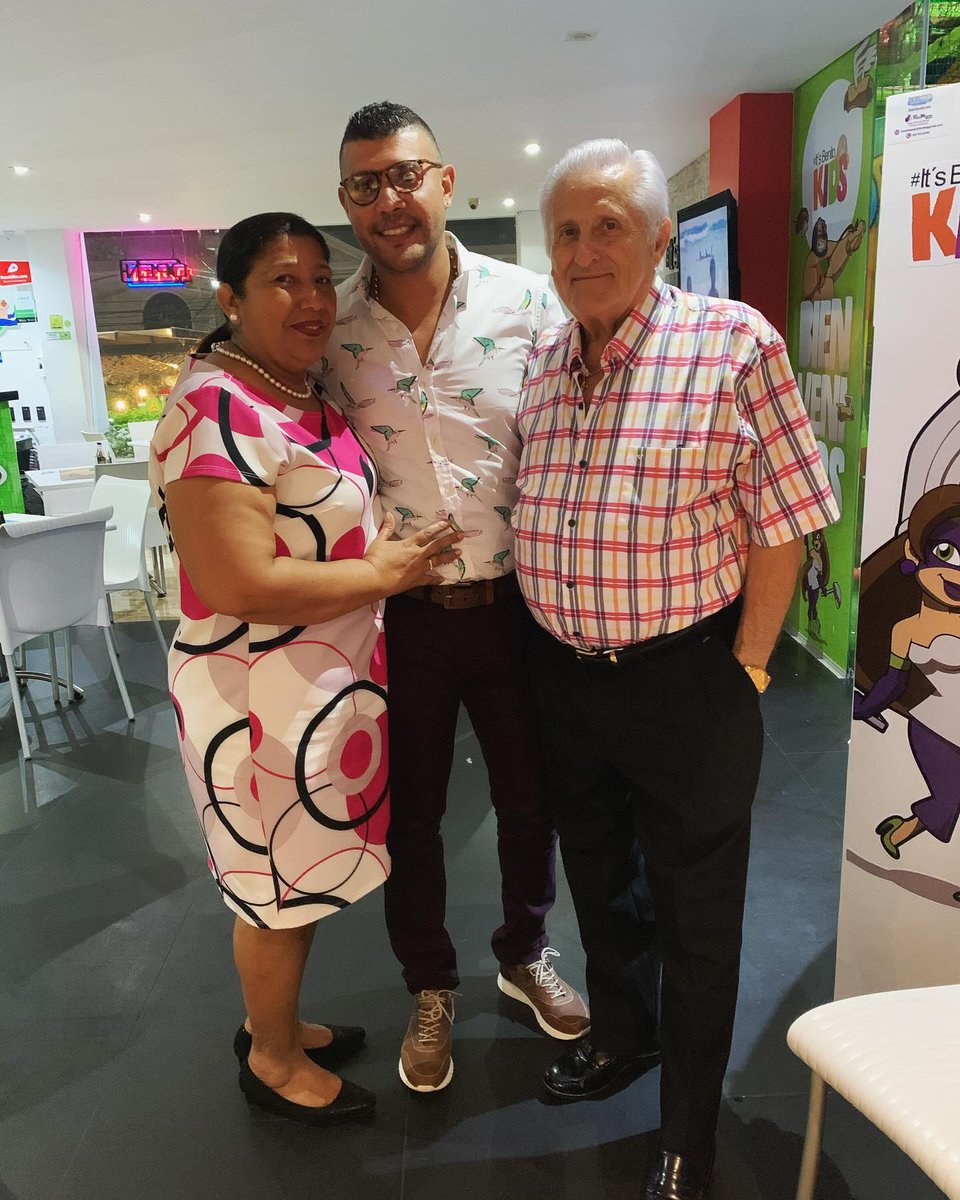 NikiaGuerr3h's tweet photo. Cuando comencé este proceso, aprendí que lo que otros digan de mí no es asunto mío. Me perdoné, solté lo que no me hacía bien y aprendí a perdonar. Gracias a Dios, a mis padres y a mi familia por este nuevo comienzo. Hoy encontré mi propósito. https://t.co/VivOrCkeIp