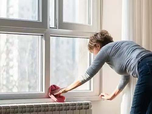 MackenzieRyosl's tweet photo. Limpio el polvo del mueble, y soledad se va un rato https://t.co/0KVBBtaCAX