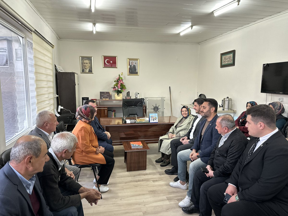 ProfDrAGurcan's tweet photo. Yunus Emre’nin diyarı Mihalıççık’tayız…

İl Yönetim Kurulu Üyelerimizle birlikte AK Parti Mihalıççık İlçe Başkanlığımızı ziyaret ederek, İlçe Başkanımız Sayın Saffet Çay ve teşkilat mensuplarımızla bir araya geldik.

Mihalıççık’ımız için çalışmalarımızı ve önümüzdeki döneme ilişkin hedeflerimizi değerlendirdik.

Teşkilatımızın gücüyle, Mihalıççık’ımız için aynı azim ve kararlılıkla çalışmayı sürdüreceğiz.

📍 Mihalıççık