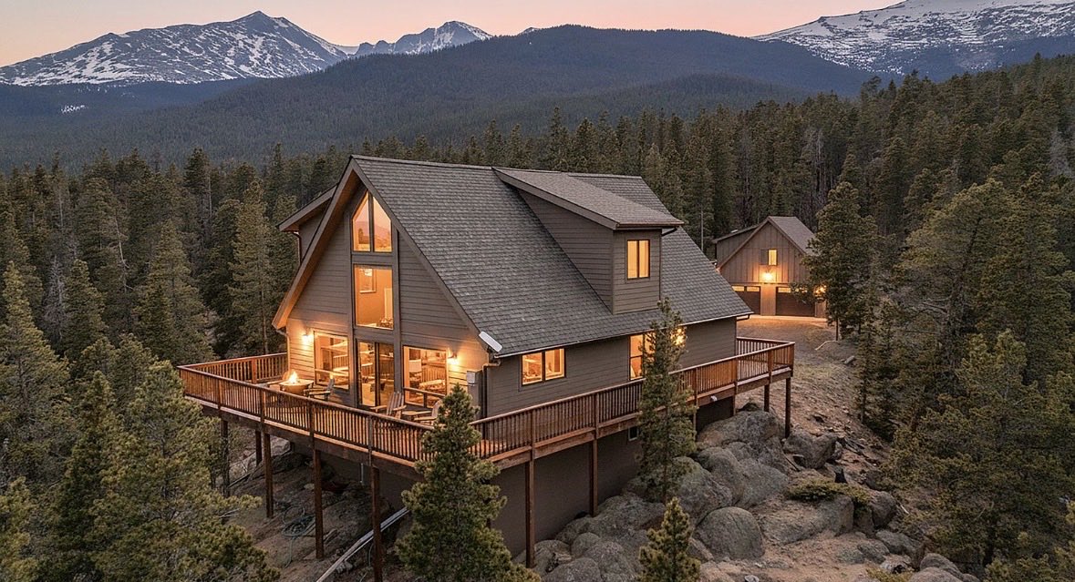 themountainmove's tweet photo. This home in Estes Park is one of a kind. 

• 2bed/3bath, 2,551 sq ft set on 5.31 acres. 
• The inside and exterior was completely remodeled in 2014, very little additional work needed. 
• Some of the best views of Longs Peak, Mount Meeker, And Twin Sisters you could imagine. 
• Wrap around deck with panoramic views of the mountains and space for a hot tub, grill etc. 

Price: $1.275m and dropping (would expect it goes closer to $1m in this market)

It’s only 17 minutes from downtown Estes Park, and another 10mins to the main entrance of Rocky Mountain National Park. 

Would you live here?