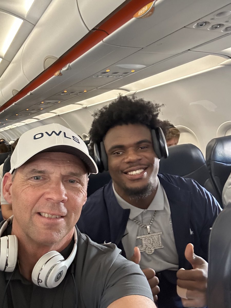Scott_AbellFB's tweet photo. @RiceFootball heading to Fresno! #WE https://t.co/E4807uMoo1