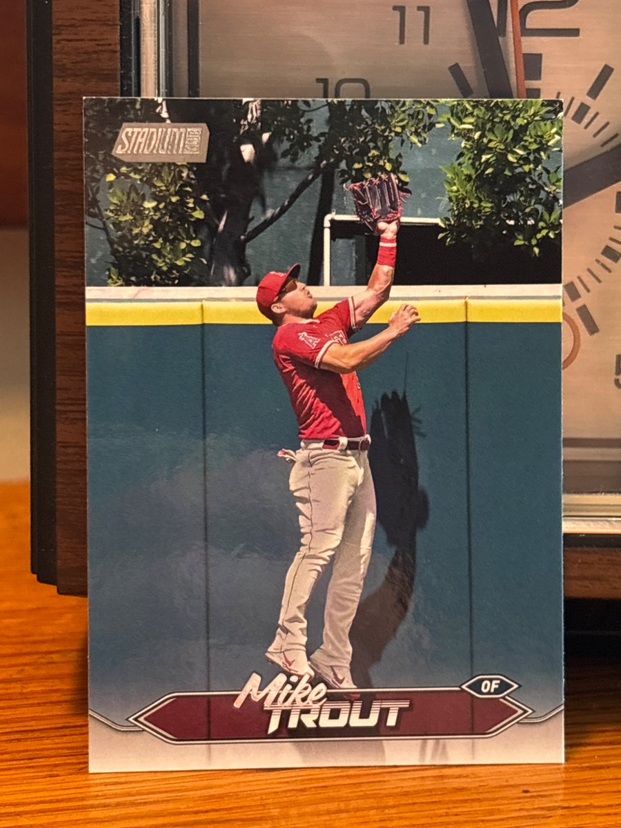 RetroCardSnaps's tweet photo. No wrong answers…

What is Mike Trout’s best card? https://t.co/VwOgkc9YQ4