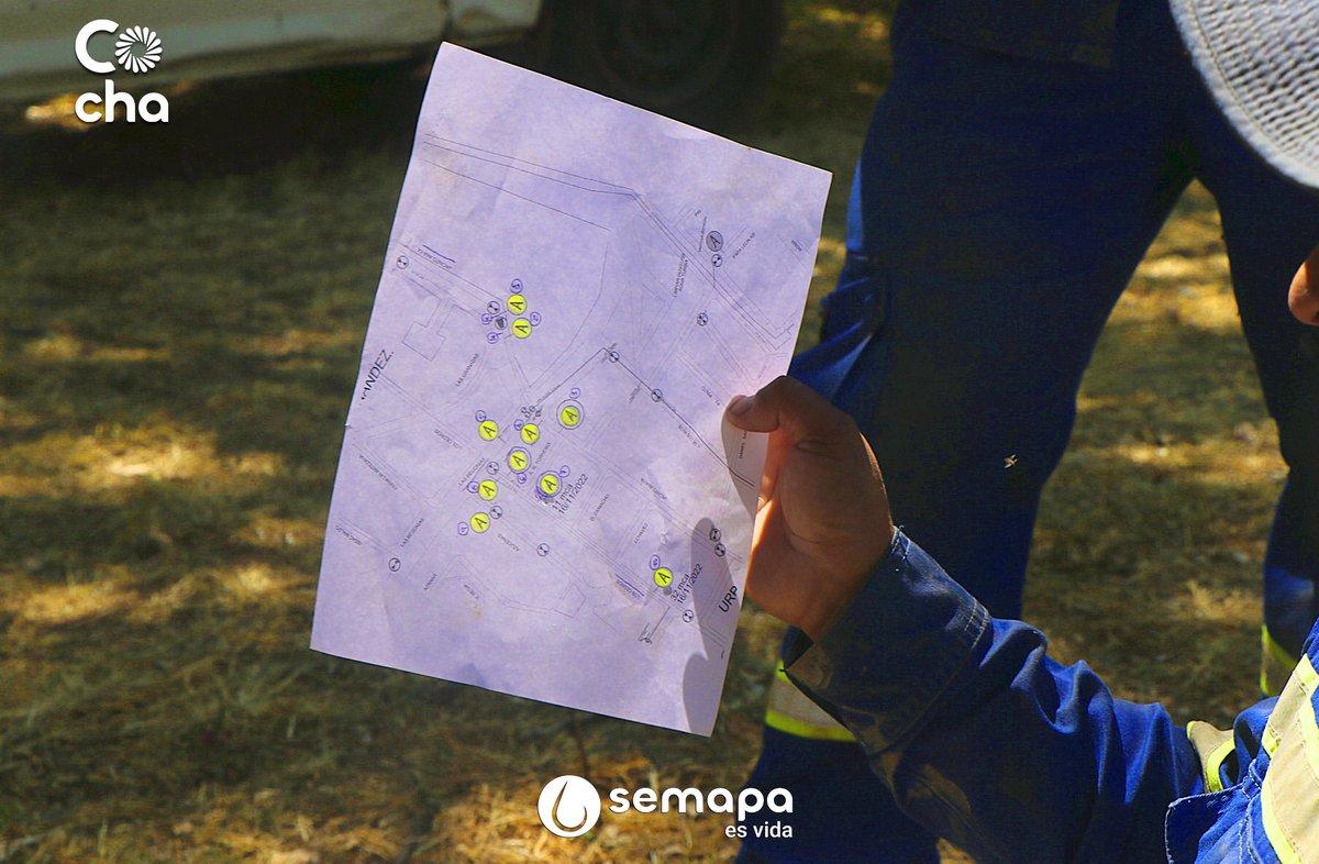 SemapaBo's tweet photo. 🚧MANTENIMIENTO DISTRIBUCIÓN - AGUA POTABLE 💧
#Semapa procede con trabajos de mantenimiento de purgas instaladas en la red de agua, esto para mejorar la presión y fluidez de la distribución.
📌Dirección: Urbanización Mirador
Trabajamos por ti💦 https://t.co/rv7InHE6pY