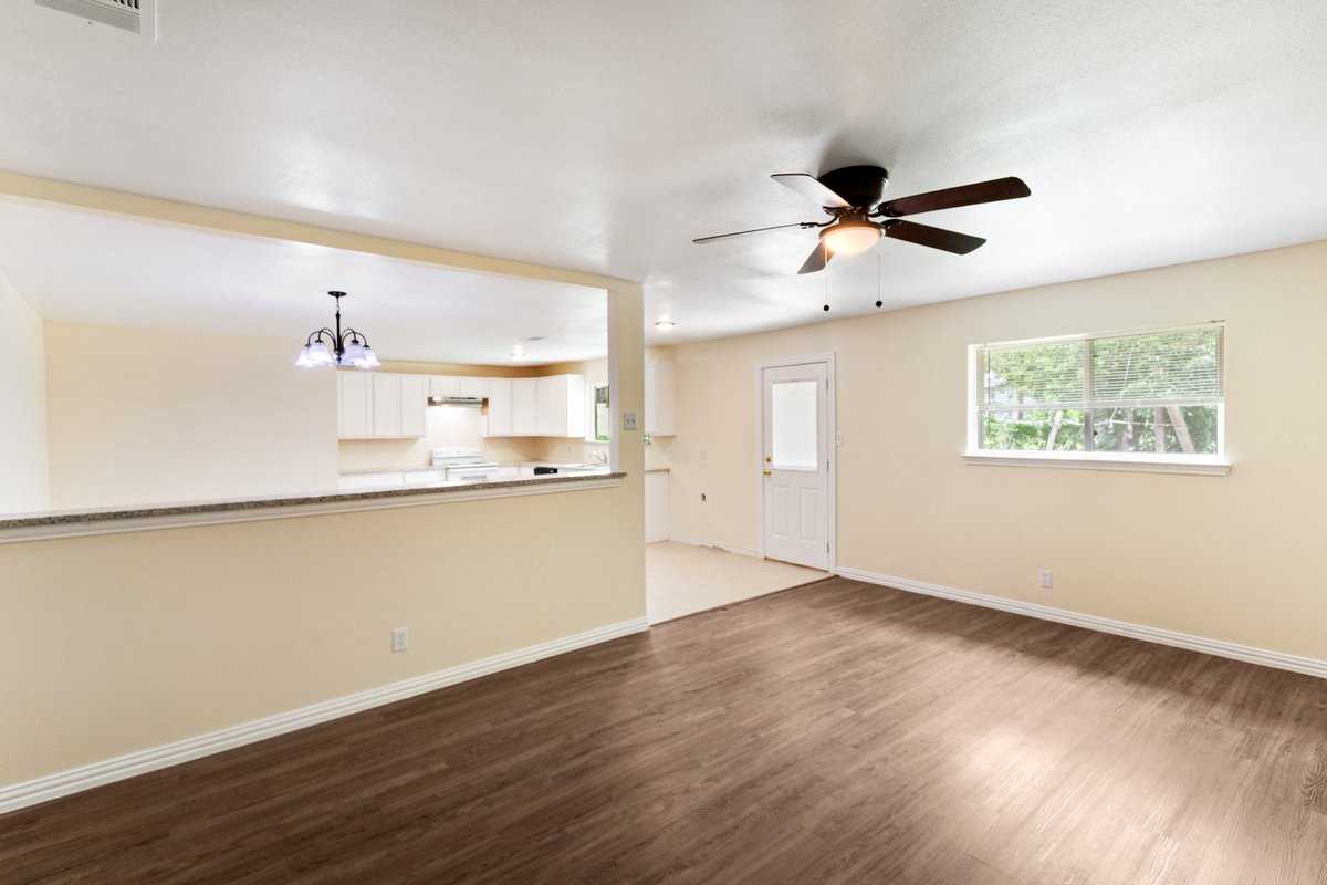 LesterPuyear's tweet photo. This open layout is a photographer’s dream. Buyers want light and space, and this home delivers—from its bright kitchen and crisp white cabinets to its sunlit living room. Every angle shines. More than a house, it’s a feeling. https://t.co/e8hRxjaBZ3