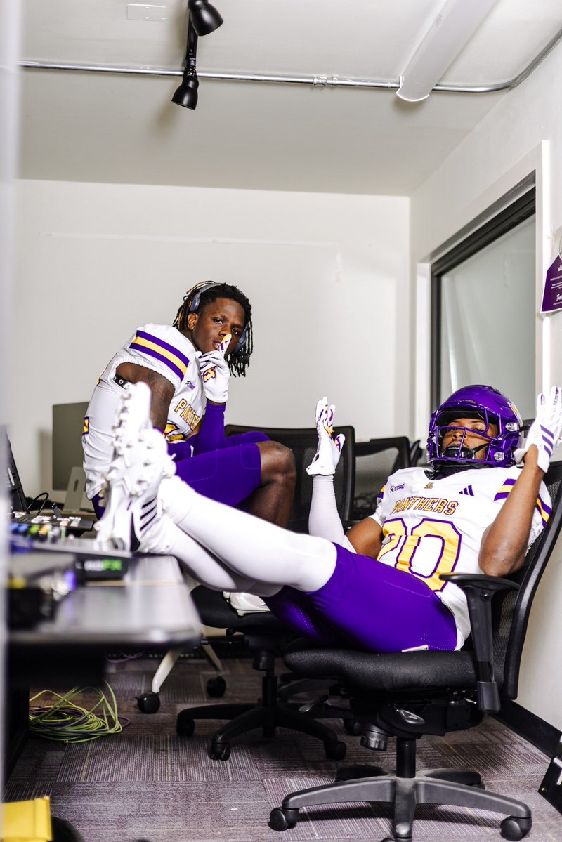 pvamufb_'s tweet photo. WE HEARD YOU… SO WE’LL SEE Y’ALL AT THE STATE FAIR CLASSIC! 🗣️🐾💜

PVAMU 🆚 GRAMBLING
⏰ 6 PM | SEPT. 26
📺 ESPN+

#FTF | #DOG | #PVAMUFootball | #Statefairclassic https://t.co/4l51sg4RJt