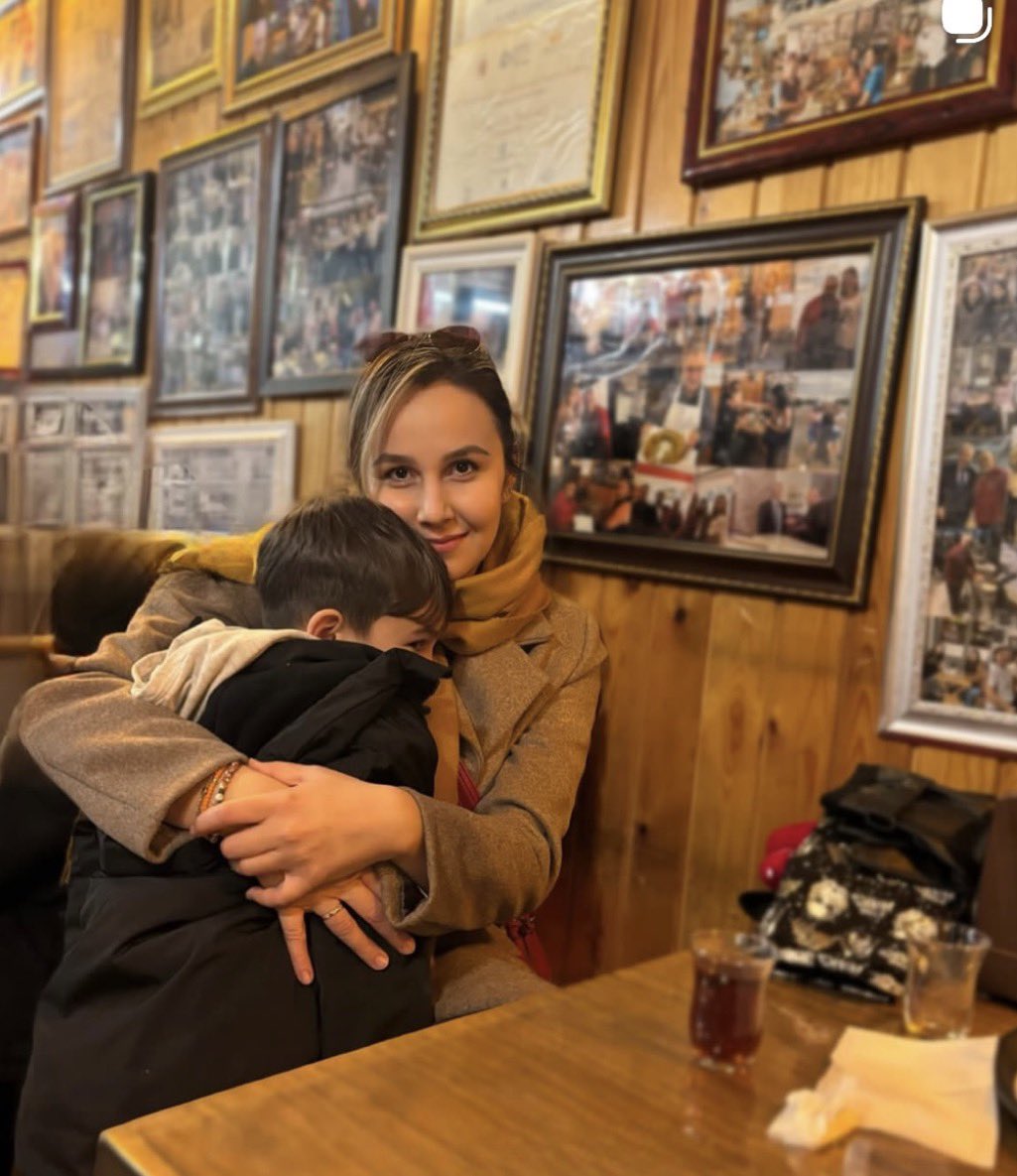 sadece_halime_'s tweet photo. Eşi farklı kurumda çalışan öğretmenlere de asker ve polis eşleri gibi il emri verilmeli. Kontenjan engeli yuvaları yıkıyor. Çözüm için @Yusuf__Tekin il emrinin yeniden değerlendirilmesini arz ediyoruz. #AilemiVerYusufTekin 🥺🏡👨‍🏫 https://t.co/c7gh5BluqU