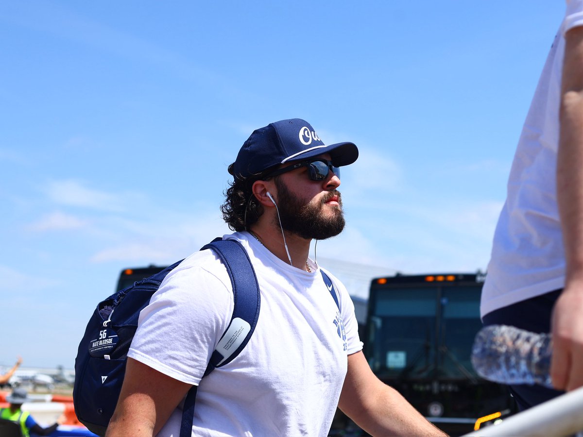 RiceFootball's tweet photo. Wheels Up 🛫 

#WE | #ReptheR https://t.co/Ak6Atv343s