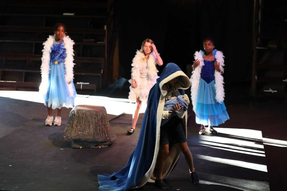 FrenchWoods's tweet photo. Summer Rewind 🔄 

Take a look at our Session One Production of Shakespeare's Daughters 🤩 https://t.co/ZItrQiZj1w