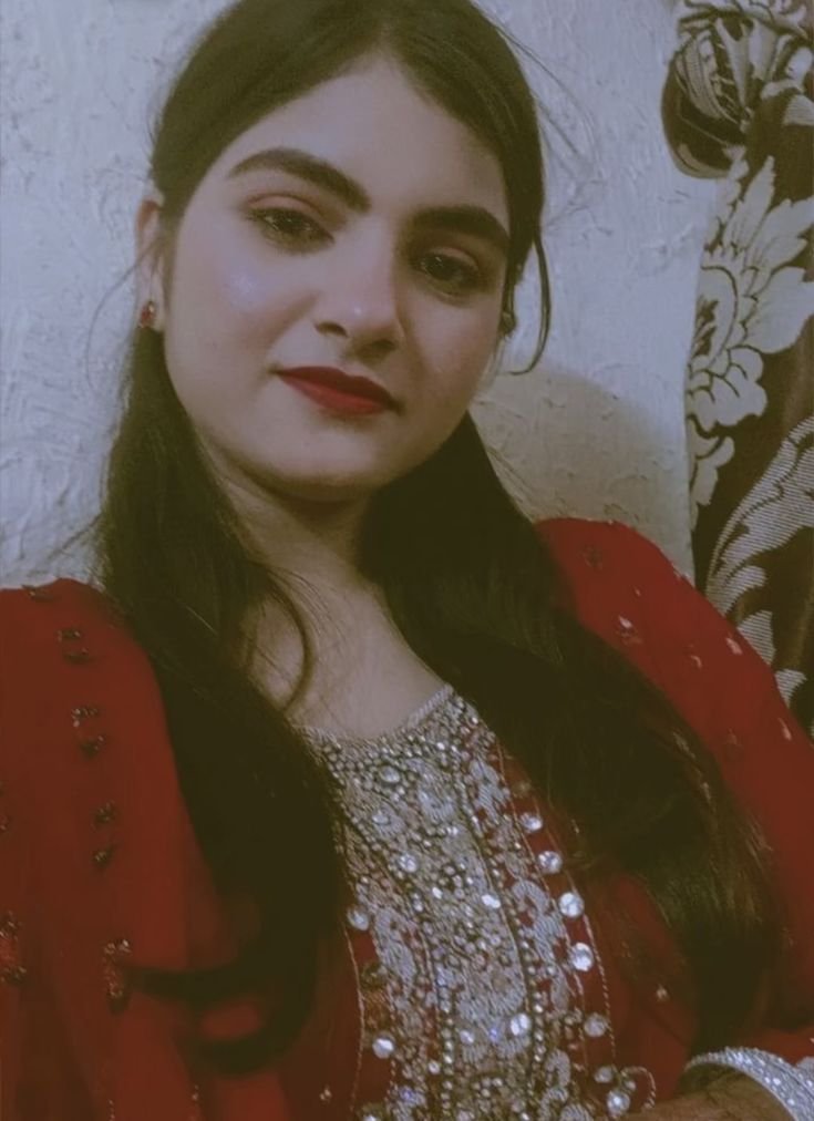 KmKmj1e2e's tweet photo. Ik followers ny behen ki dost ki pic bhaji ha https://t.co/pIza16UiVS