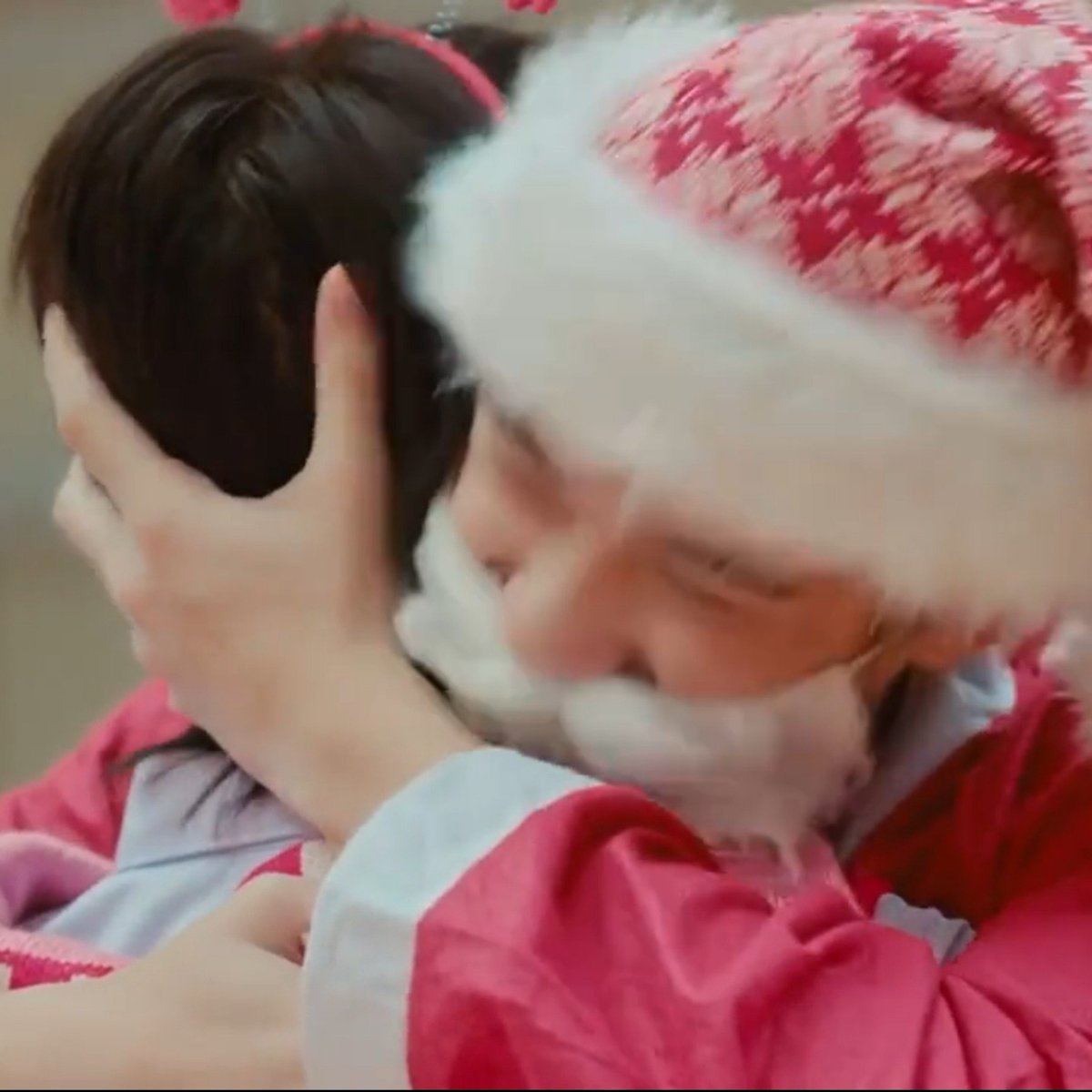 teeteeporuwu's tweet photo. VIVAN LOS NOVIOS

MAKE IT CHRISTMAS FAIR

#MIR2026EP11 https://t.co/p2JN2GvGJL