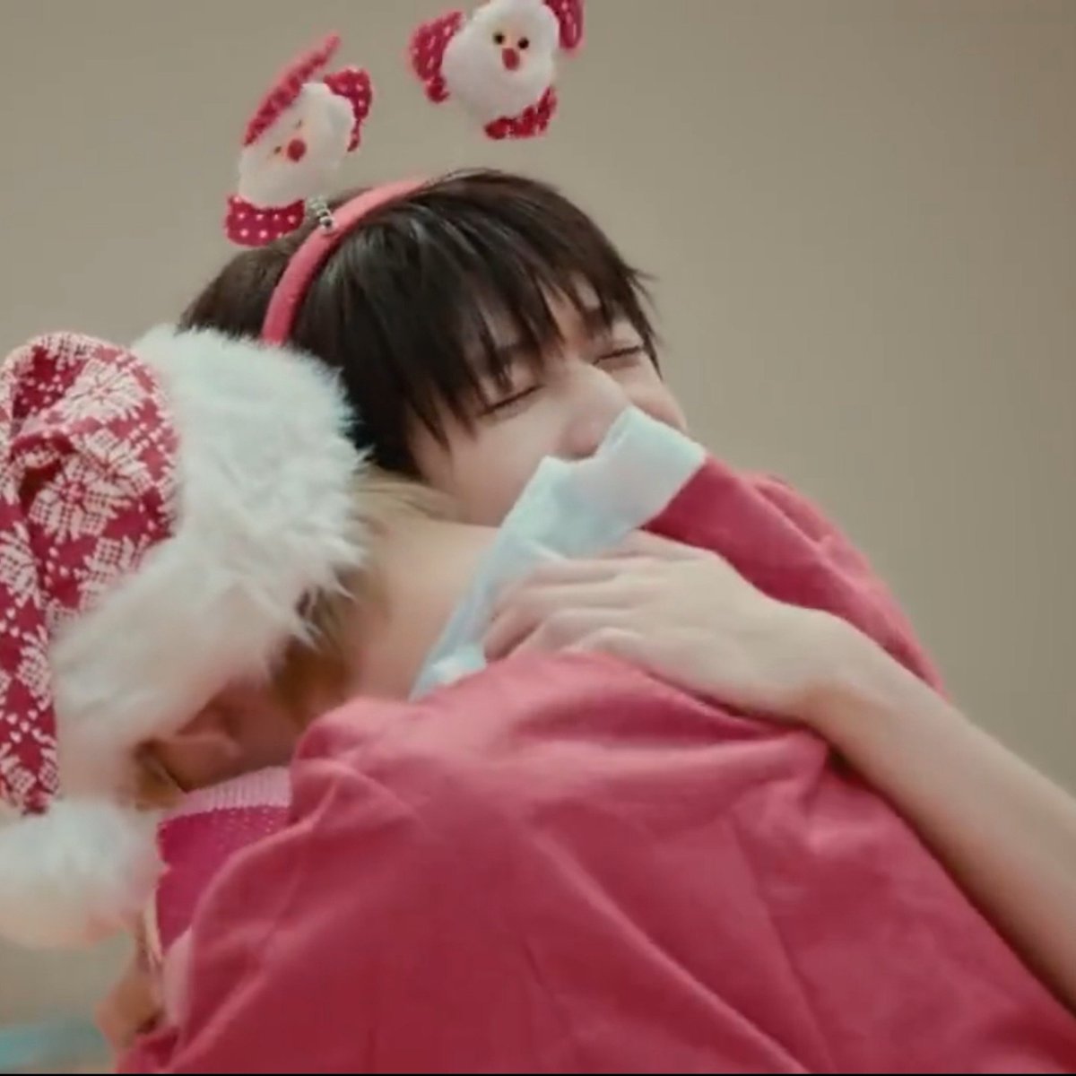 teeteeporuwu's tweet photo. VIVAN LOS NOVIOS

MAKE IT CHRISTMAS FAIR

#MIR2026EP11 https://t.co/p2JN2GvGJL