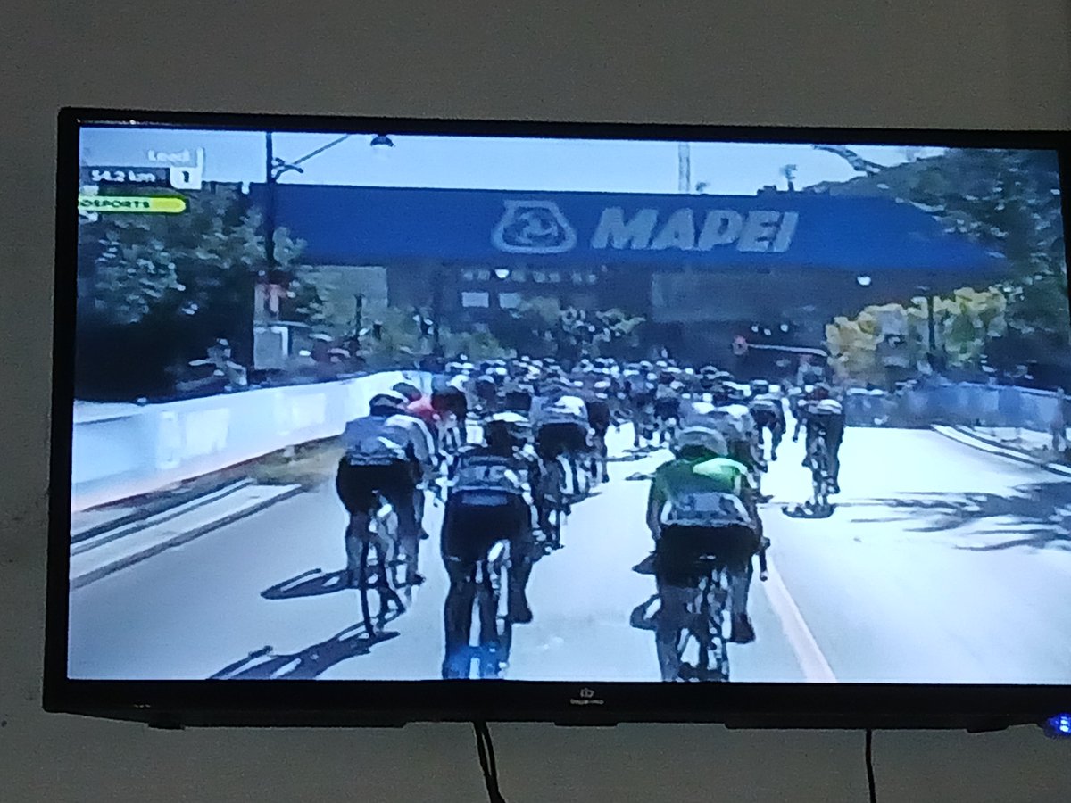 Fernand43793297's tweet photo. #Ciclismoendsports  Reportando sintonia desde Santa Apolonia Municipio La Ceiba Estado Trujillo excelente transmisión son los mejores https://t.co/d3dgZVD4xF