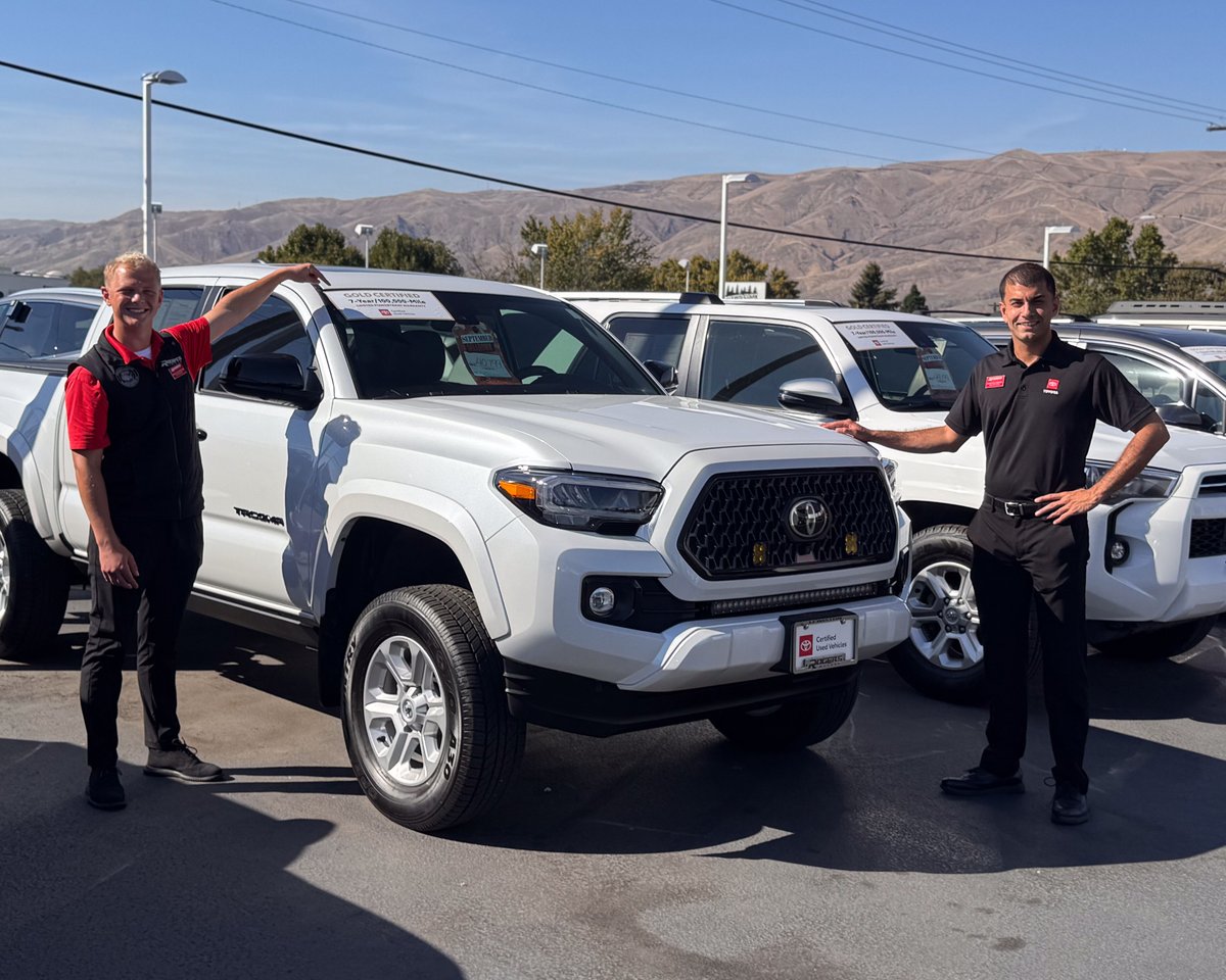 RogersToyota's tweet photo. We have a great lineup of Certified Pre-Owned Vehicles on our lot that are worth checking out! From smaller cars to larger SUVs that fit the whole family, check them out today!๐
#lewistonidaho #rogerstoyotaoflewiston #rmxperformance #Idaho #AdventureReady https://t.co/fYf6foCjNA