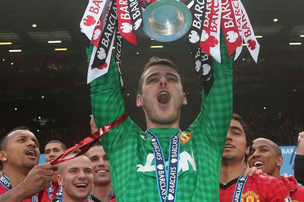 FrankEra_'s tweet photo. 3x Premier League Champion 🏆🏆🏆 https://t.co/c4AKOq6AuC