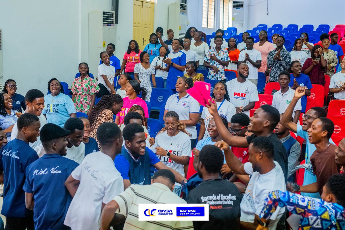 casa_global's tweet photo. CLC 2026!❤️💙✨

Excerpts from Praise session 💃🏿🔥

#casamove #casatakeover #CAC https://t.co/dGXeA1mn5w