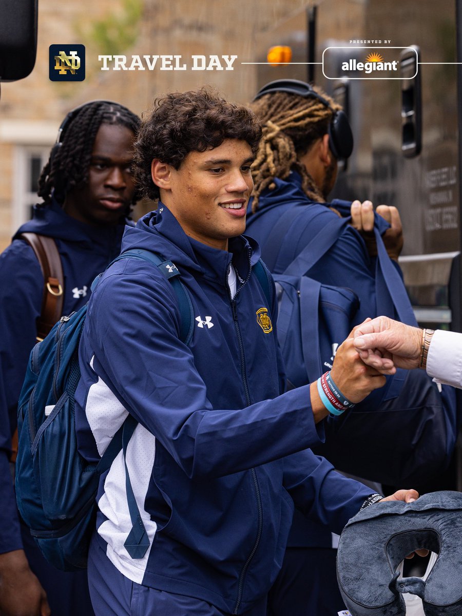 NDFootball's tweet photo. South Bend ➡️ West Lafayette

#GoIrish☘️ | @Allegiant https://t.co/tSNV9PqFVm