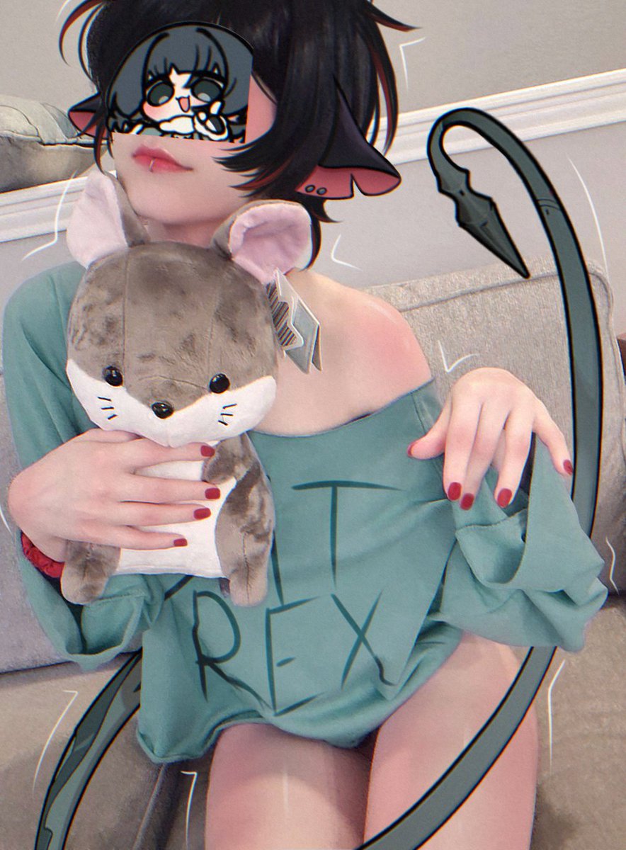 isogaivirtual's tweet photo. Its snuggle time with the rat boy! 🐁 https://t.co/lLBNesfw4m