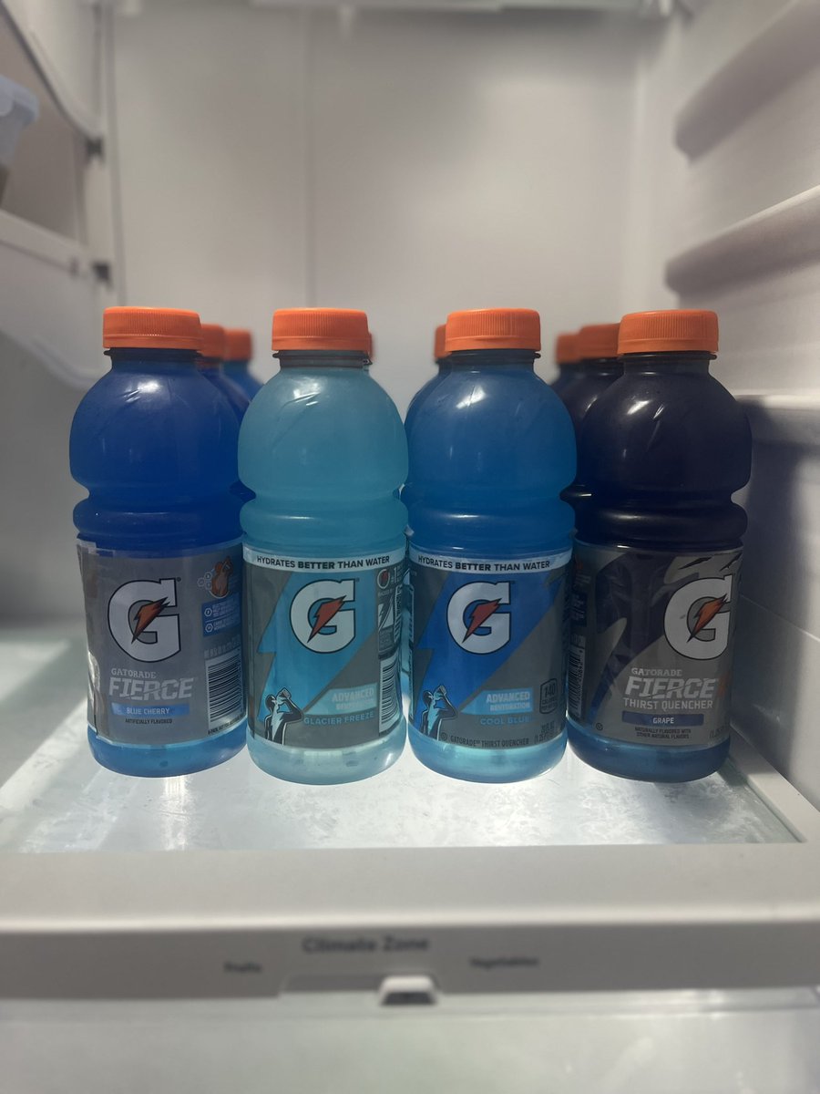 craftycomrade's tweet photo. I want someone to look me square in the face after seeing my fridge and tell me “yeah you’re definitely normal” like on a “the doctors didn’t overlook anything” level https://t.co/2q9byiy0Sk