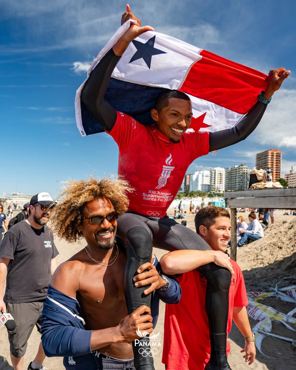 CIRCUITOPROBB's tweet photo. ABPInforma - Nos Bañamos en ORO ARGENTINO - ¡¡¡MEDALLA DE ORO PARA EL BODYBOARD PANAMEÑO EN SANTA FE 2026🌊🏄🏾‍♂️!!!
Edwin Núñez derrotó con autoridad 10.33 a 4.50 al chileno Moisés Silva en la gran final del Surf - Bodyboard de los XIII Juegos Suramericanos Santa Fe 2026. 🥇 https://t.co/SDzGtoPLEt
