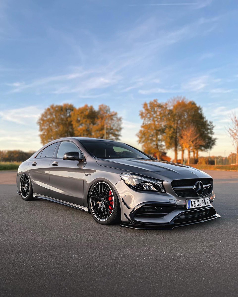 ApexDistrictX's tweet photo. Mercedes-AMG CLA45 https://t.co/RgHnc5WTkF