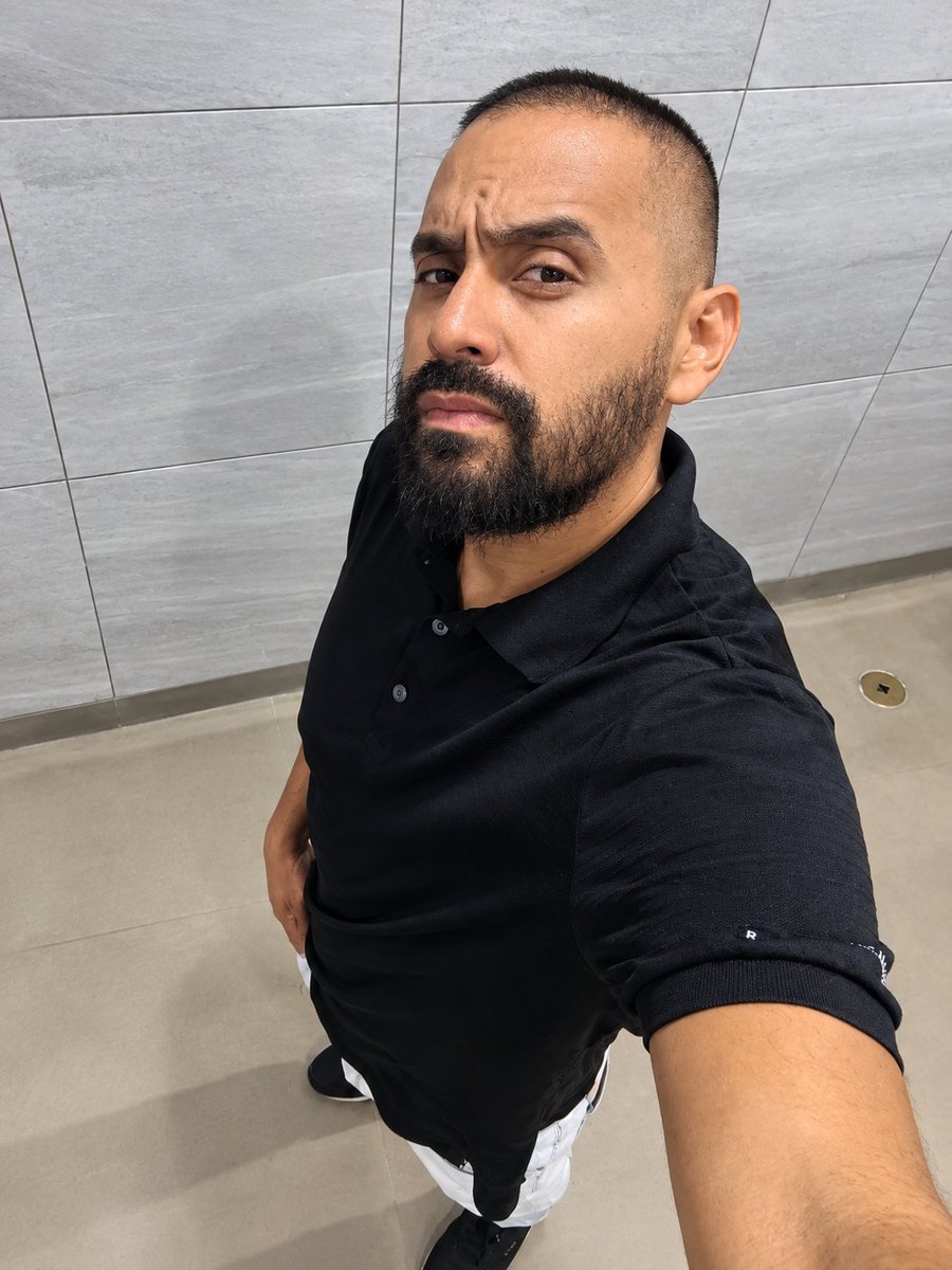 Elbabo_90's tweet photo. el pasado ya es historia,el mañana un misterio y el presente un regalo a darle con todo https://t.co/UhYkJ8xRIm