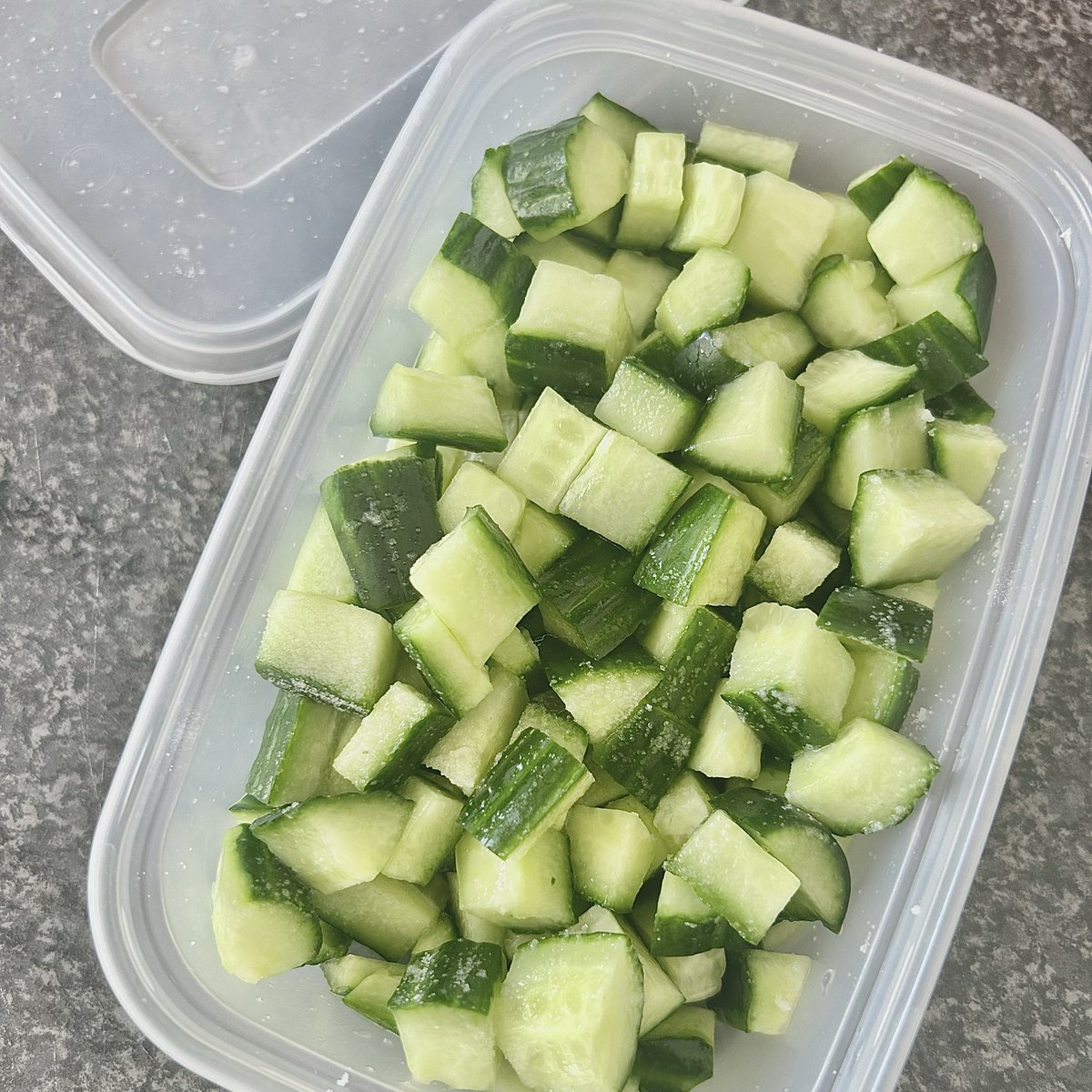 4lwbr's tweet photo. ૮꒰ྀི˶• ༝ •˶ ྀི꒱ა meal prep for my omad tmrw
guess what im making in the comments 
♡⸝⸝
#edrtwt #shedrtwt #shhtwt #mealprep #wl https://t.co/oL8Kxu5iAa