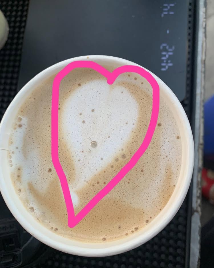 widchico's tweet photo. Natutuwa ako sa latte art progress ko. Ilang buwan na akong nagpa-practice, at kahapon parang may improvement na. Mokapot at frother lang kasi gamit namin, kaya challenging. Puso yan ha, wag malito. https://t.co/y9hEp1PfDd
