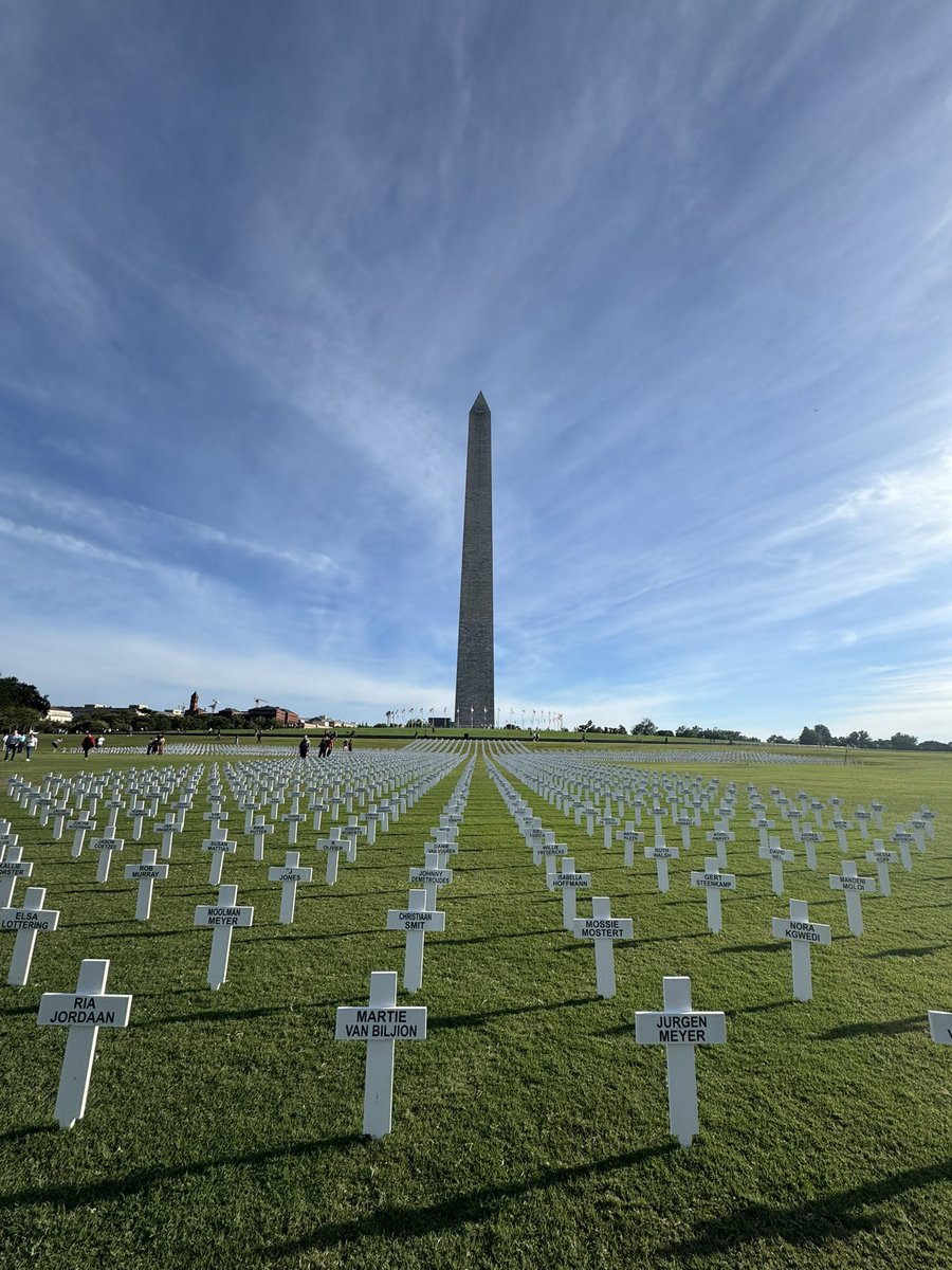 IuliaL27's tweet photo. “It’s not happening” 

3,000 White Crosses on the National Mall say otherwise https://t.co/sAJzr7D7vI