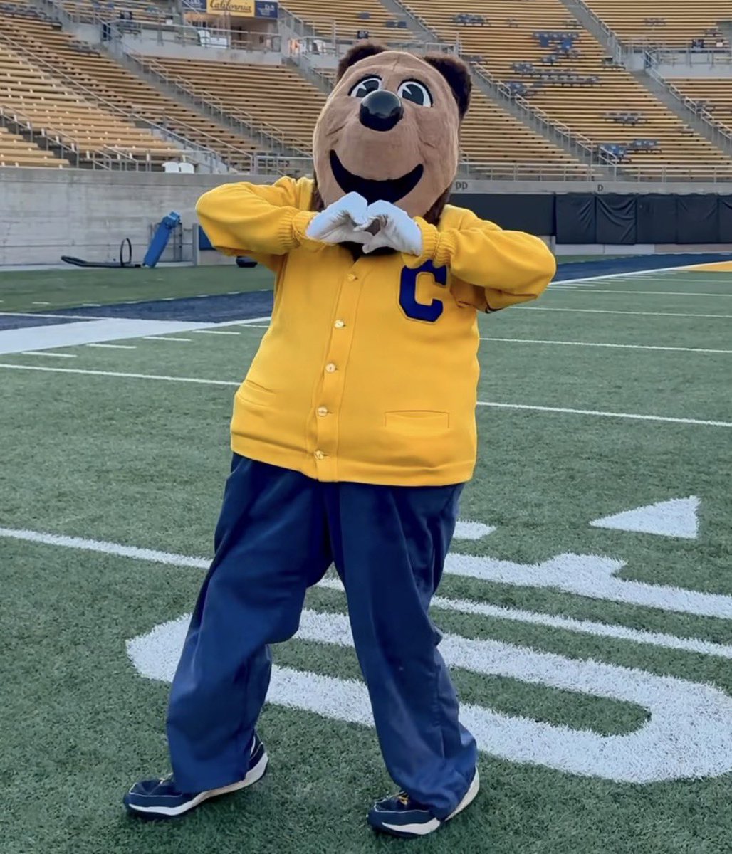Golden_Bearz's tweet photo. Inside of you there are two Oski’s https://t.co/bUxq8bOlCX
