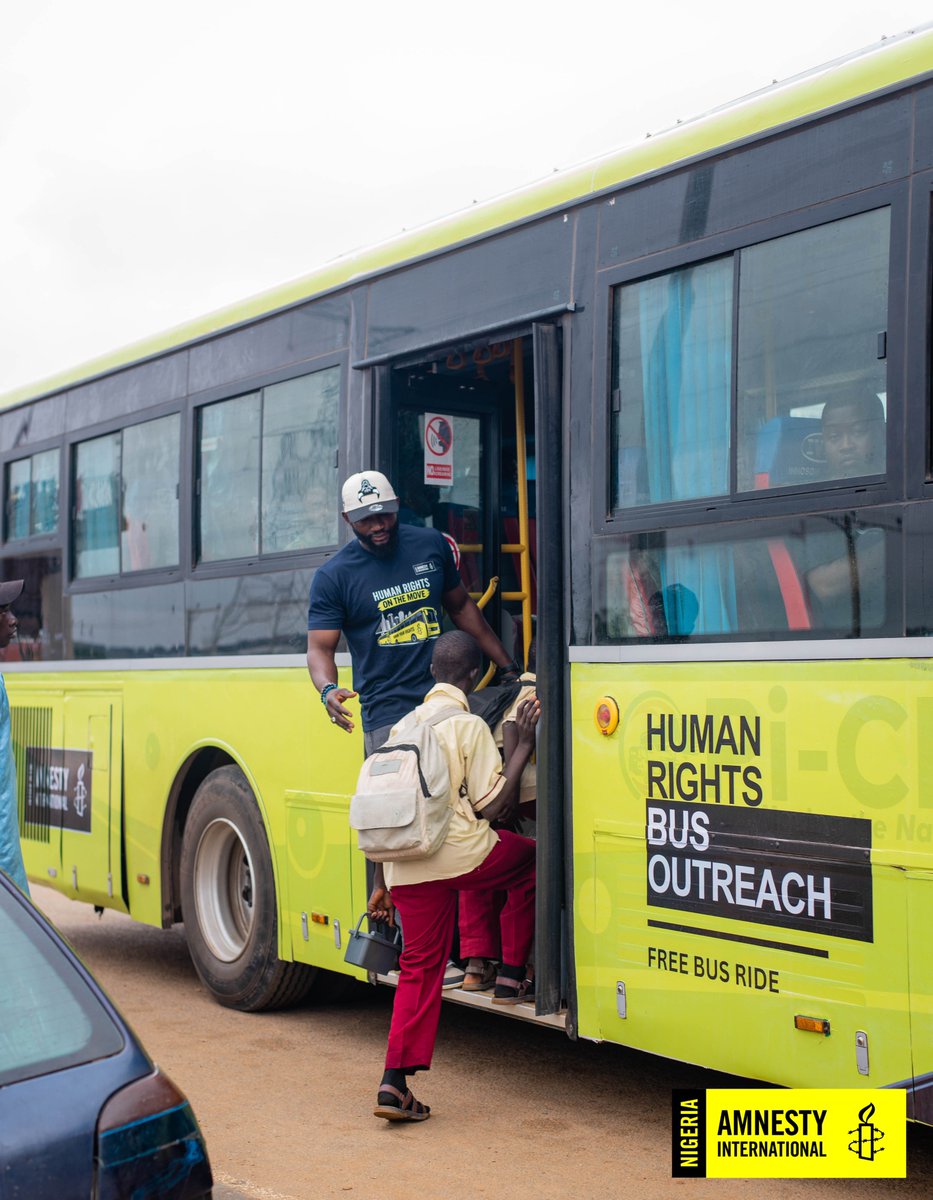 AmnestyNigeria's tweet photo. Abuja showed up and showed out!
Hundreds reached across Kubwa–Berger, Lugbe-Berger and Nyanya–Berger.
Next stop: #Kano. Get ready, we'll see you soon! 👀
#HumanRightsOnTheMove #FreeBusRide #RightsInformedCitizens #Abuja #DoYouKnowWhoIAm https://t.co/O2myvEmm24