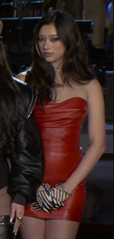 meganfile's tweet photo. girl, you look pretty good https://t.co/7qssl0RdNN