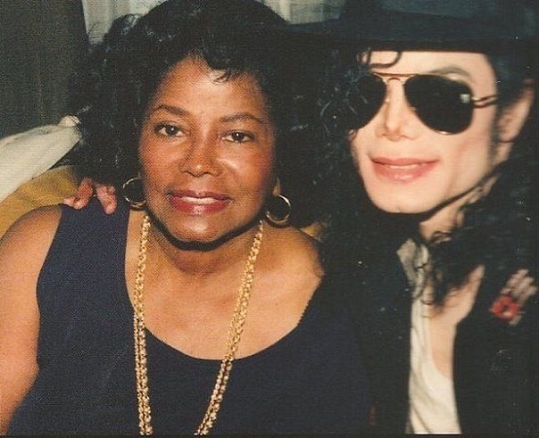 myapriest's tweet photo. michael talking about the racism he and his family faced while being the only black family living in encino. and at one point they called his mother racial slurs. they even would destroy michael and his brother’s cars, and unfortunately the racism towards michael never stopped. https://t.co/JZqnNq6X3A