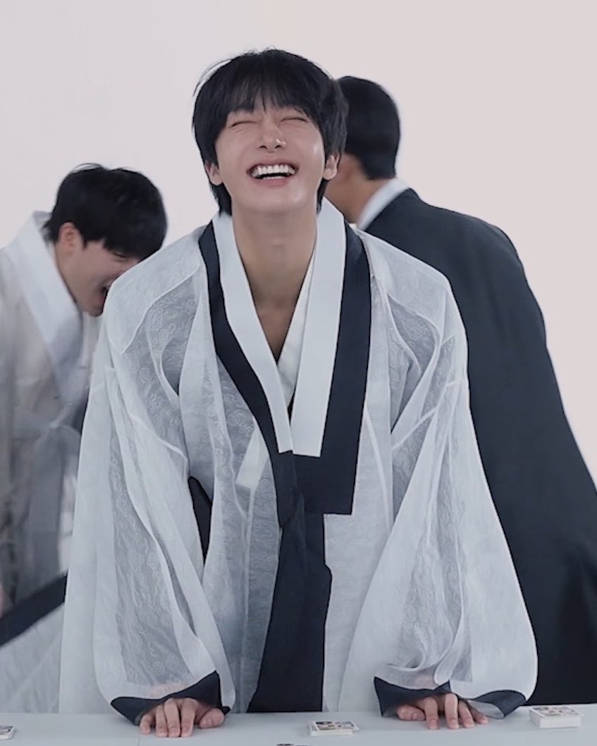 hwonpics's tweet photo. cutie https://t.co/uvn5SiDZ9l