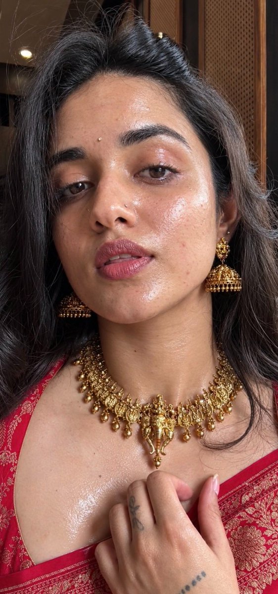Johnijoss's tweet photo. Sherya .. she is perfect example for  the best structured women in the world.

I think , every horny man should got a women like her.. you never look other women .. because,  she will be there for your all lusty needs.

If she is my wife , I'll give every morning cum shot on face https://t.co/bFBDvxbT7h