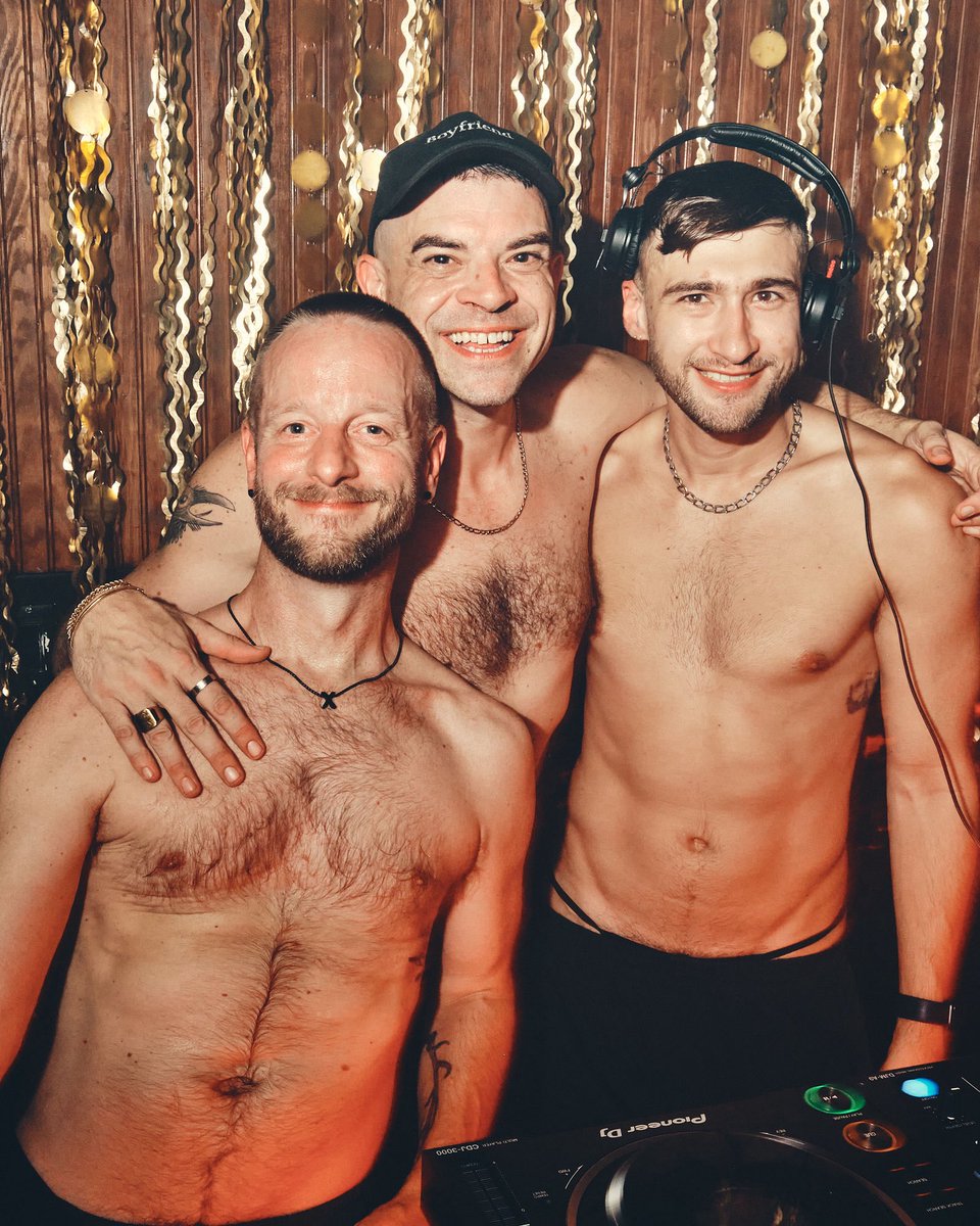 JohnLagucki's tweet photo. I’m back taking pics of butts at Cmon Everybody tomorrow for Pork Butt. 

Featuring @Cheeky_Pete 🍑 https://t.co/tPozhQTOkH