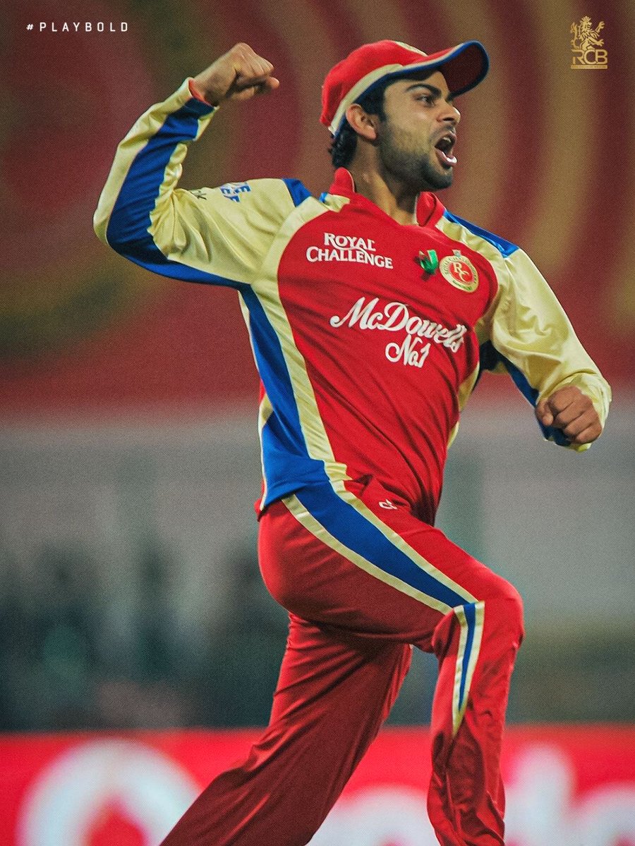 RCBTweets's tweet photo. 𝐕𝐊 1️⃣0️⃣𝐊. 👑💥

#OnThisDay in ‘2️⃣1️⃣, King Kohli became the first Indian player to cross 1️⃣0️⃣,0️⃣0️⃣0️⃣ runs in T20 cricket. 💪🔥

#PlayBold #ನಮ್ಮRCB https://t.co/uZbMhyQD6t