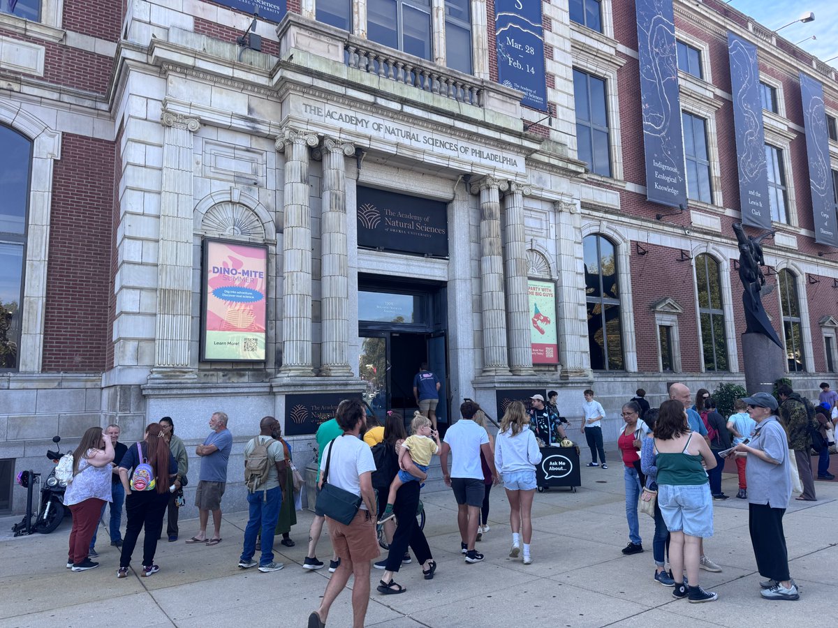amandasoskin's tweet photo. If science is your thing, and you know Philly, you know the Academy of Natural Sciences.
Its public museum is about to close. #Philadelphia is rallying to save it.
Tell @DrexelUniv why the Academy matters and why the museum must stay open. #SaveTheAcademy https://t.co/QClAYzos8L