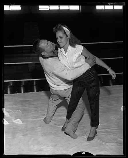 Marcos_editor_0's tweet photo. FIRST IN A SERIES:

"MY MOM TAUGHT ΜΕ THE ART OF SELF-DEFENSE!"

By Joyce Szasz

REPRINTED BY DEMAND

FORWORD BY ADA (ASH) SZASZ:
#Wrestling #AdaAsh #AlSzasz #LadyWrestlers #BillyWolfe https://t.co/pZ08rR62qu
