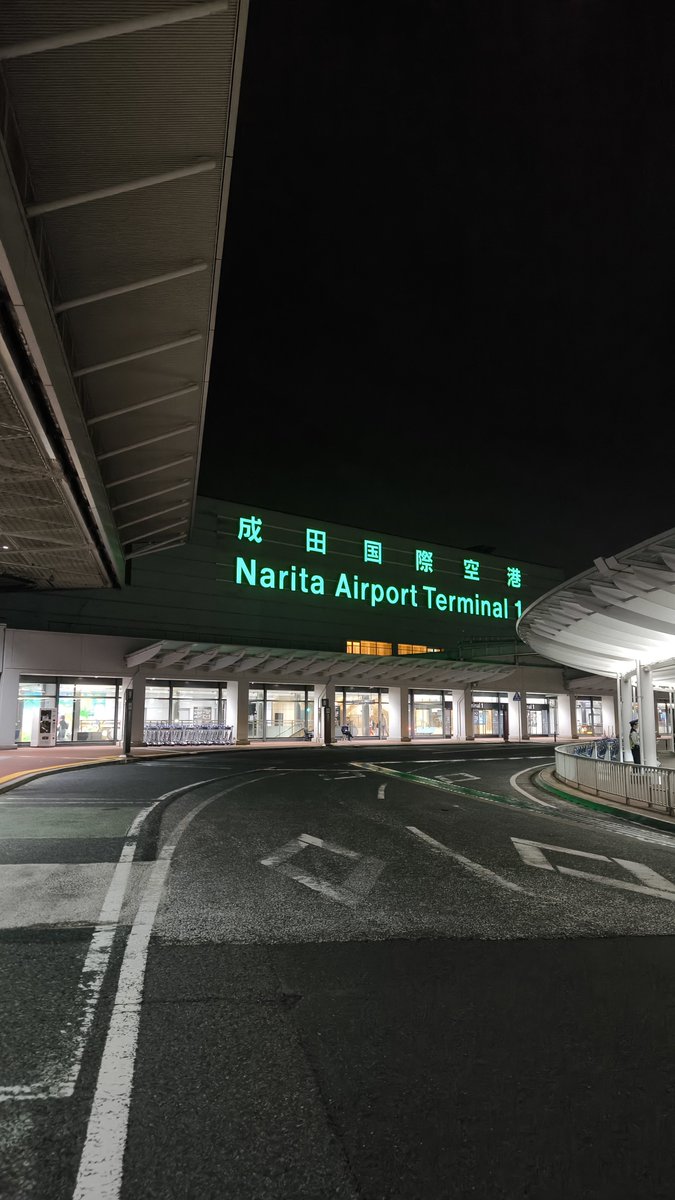 sai_86t's tweet photo. あっという間に1年近くが経ち、
日本でのワーホリ生活も今日で一区切りがついた🛬

この間の気持ちは簡単な言葉じゃまとめられないけど、
台湾に帰ってきた今、この一言しか出てこない……

「なぜ私ここにいるんだろう……？」
(⁠ ⁠；⁠∀⁠；⁠) https://t.co/Iek31Hg4hJ