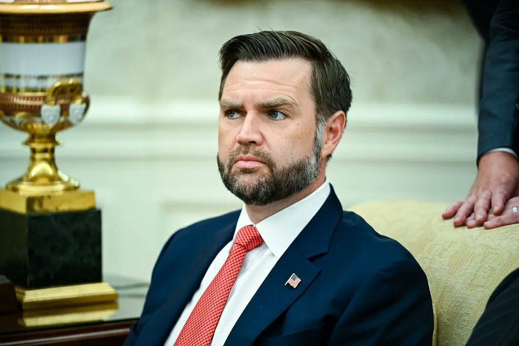 Dan_Schwartz's tweet photo. @JeffClarkUS @JoelWBerry @ConceptualJames: @MarkLevinShow speaks for many of us, including OG #MAGA & #TEAparty Patriots suh as @DLoesch & @ChrisLoesch, @AmyKremer & @KylieJaneKremer, and many others: JD Vance is a Losing Proposition for 2028. https://t.co/B1A8JiEwBJ