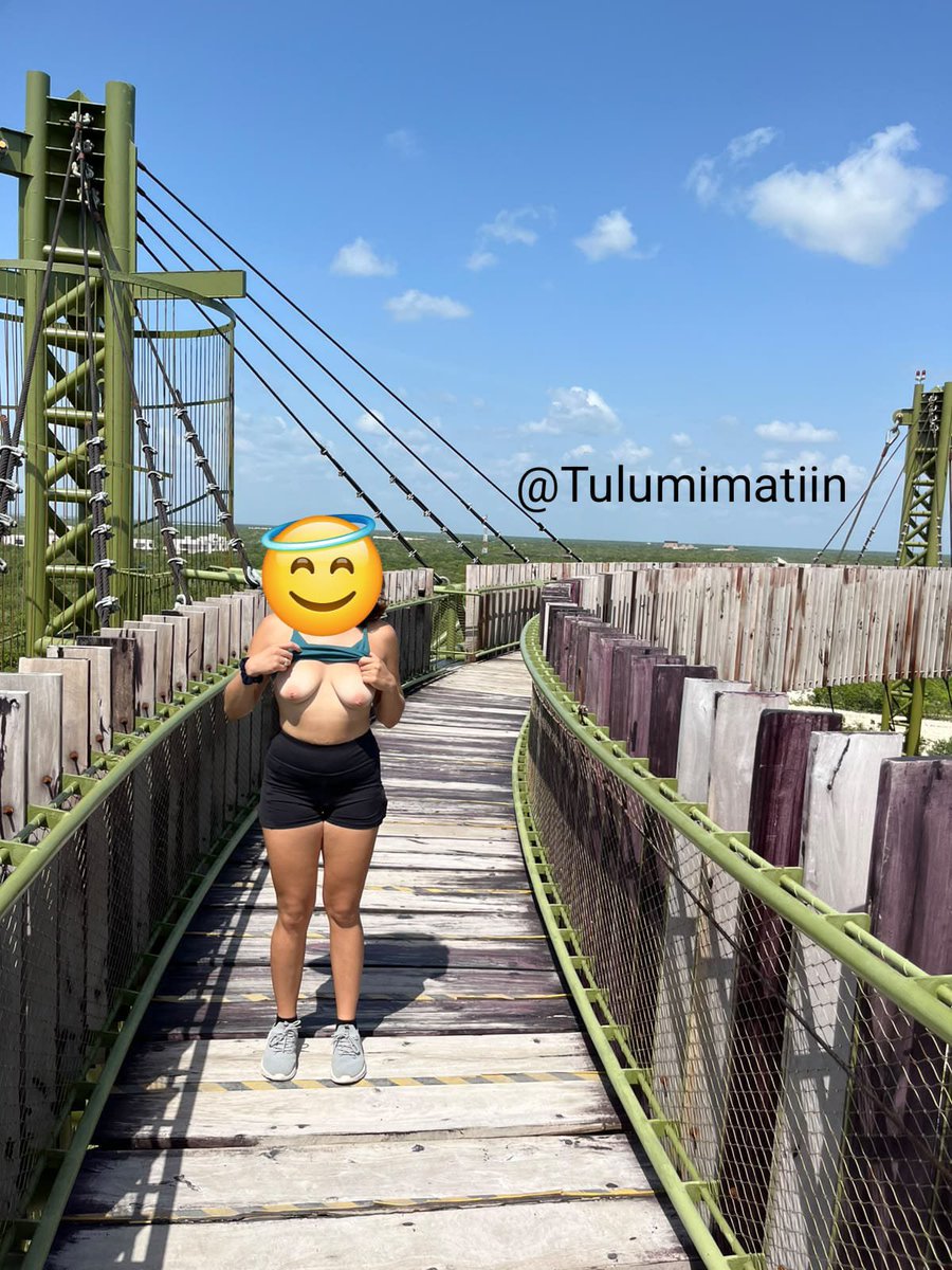 Tuluminatiin's tweet photo. Excelente lugar para tomar el sol esperamos y el guardia también pensara lo mismo 🔥
#tulum
#exibit
#jaguar https://t.co/bI1sywghpD