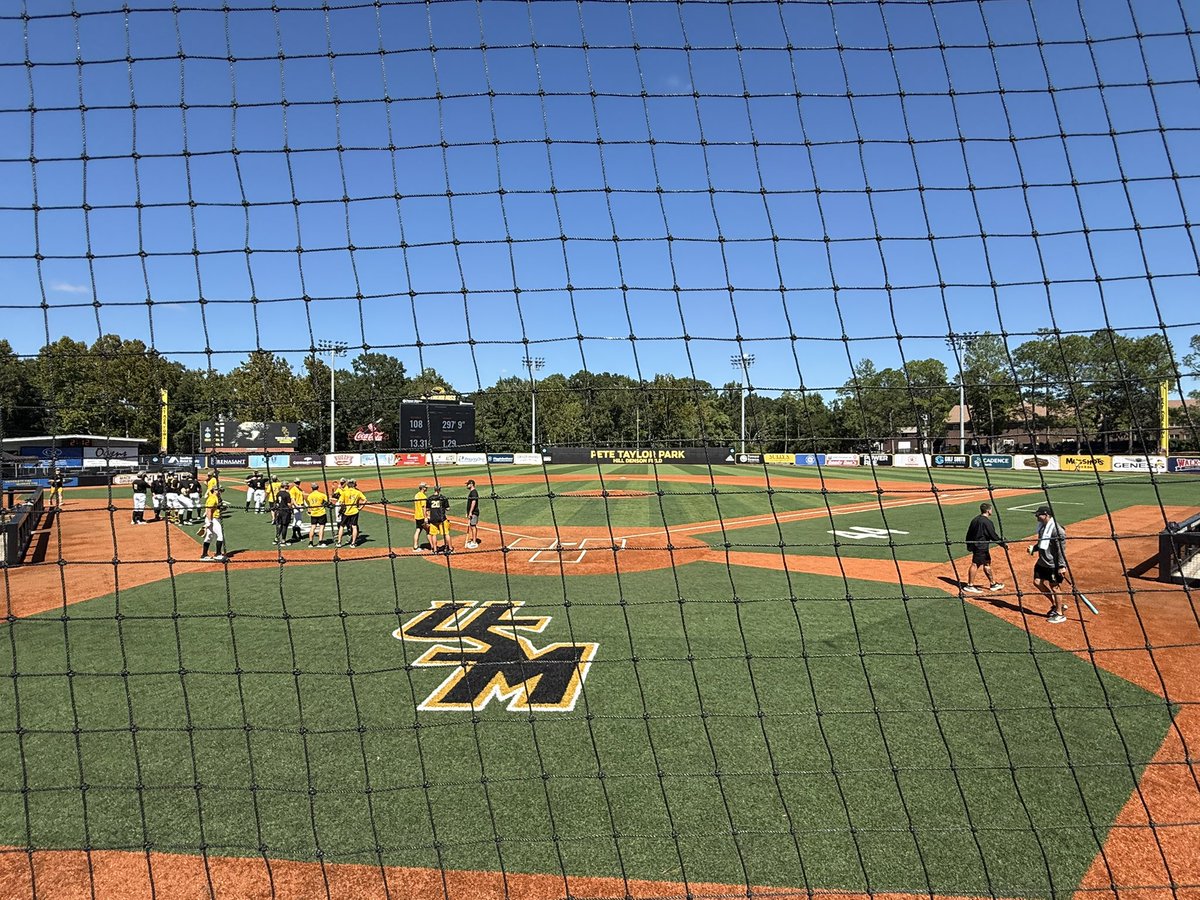 marketheridge's tweet photo. My first fall ball visit is to Pete Taylor Park to see @SouthernMissBSB https://t.co/PC9l0Ml8GN