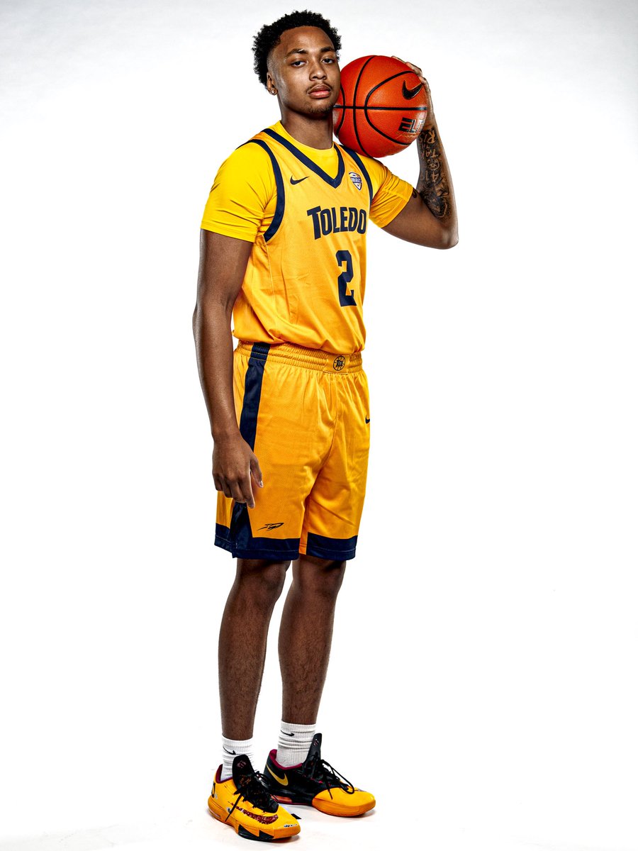 Toledo_MBB's tweet photo. The Gold Standard 🤩

New gold uniforms have entered the chat 👏 https://t.co/YMjqkqC9c5