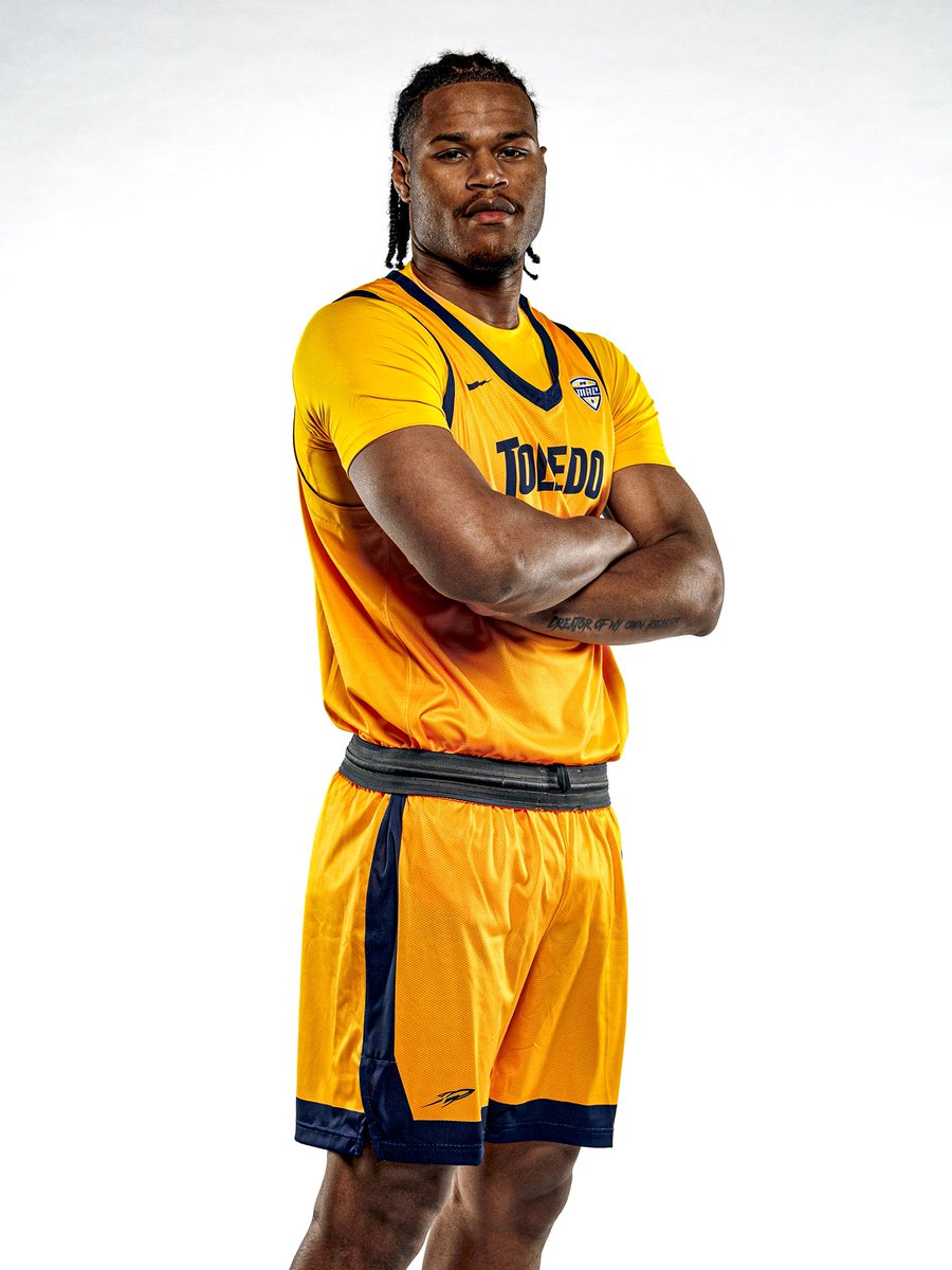Toledo_MBB's tweet photo. The Gold Standard 🤩

New gold uniforms have entered the chat 👏 https://t.co/YMjqkqC9c5