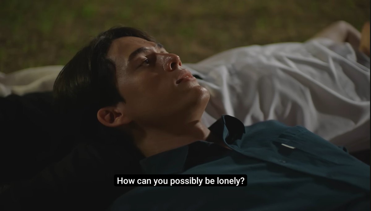 prettyyygawin's tweet photo. oh the irony of it all...both in life and character context 💔
they subtly hinted at pisaeng's loneliness here. this is going to hurt 😢
#KristPerawat
#GawinCaskey
#BeMyFavorite https://t.co/Sl8M0y4WUS