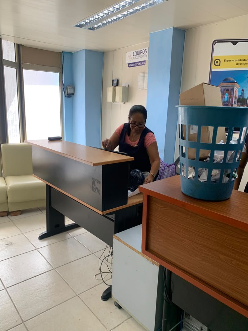 ETECSAGranma's tweet photo. Cambio de labor en unidades de #Manzanillo eso es muestra del sentido de pertenencia de este equipo. #EtecsaConCuba https://t.co/RQzJUGjOrJ