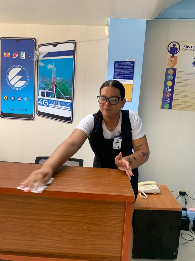 ETECSAGranma's tweet photo. Cambio de labor en unidades de #Manzanillo eso es muestra del sentido de pertenencia de este equipo. #EtecsaConCuba https://t.co/RQzJUGjOrJ