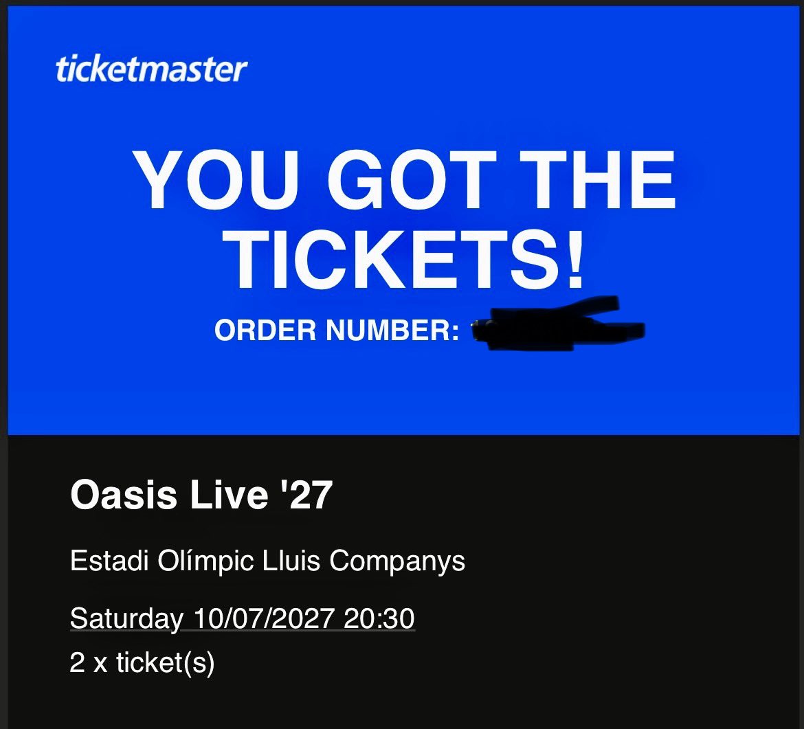 roundy79's tweet photo. @NoelGallagher @liamgallagher if this happens to be the very last tour its going to absolutely biblical 😎 https://t.co/snKk9vUsMd