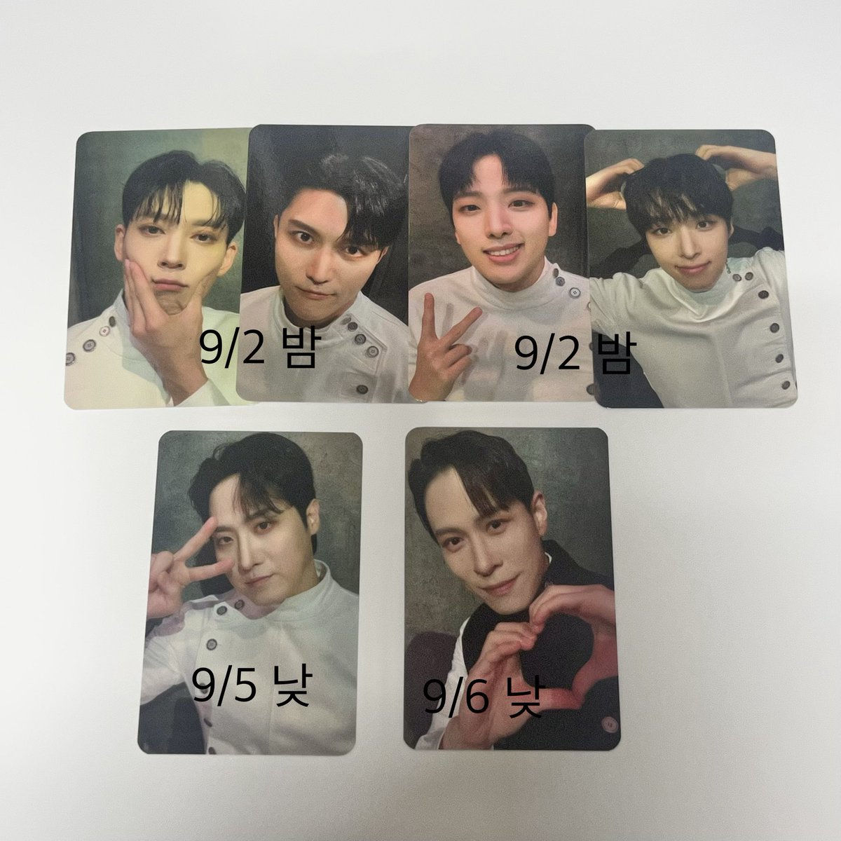 ekwjdee's tweet photo. 비더슈탄트 증정 교환 나눔

포카(사진 참고)
나의 칼 악보집
9/8 비더6컷x2

이한솔 아무 증정이랑 교환(우대) or 나눔해요
탐넘 가능
흔적 남기시고 디엠주세요
모든 거래는 디엠->연락 확인 순

황순종 김도현 김태환 김방언 김지웅 최기정 한상훈 이한솔 이형훈 강병훈 김준식 김도민 https://t.co/TafsZ5JLeJ